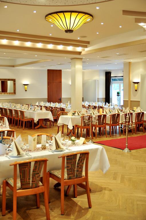 Hotel Restaurant Buergerklause Tapken Garrel Екстериор снимка
