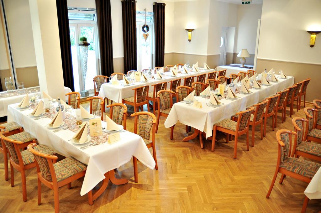 Hotel Restaurant Buergerklause Tapken Garrel Екстериор снимка