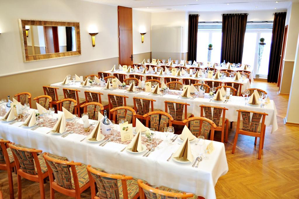 Hotel Restaurant Buergerklause Tapken Garrel Екстериор снимка